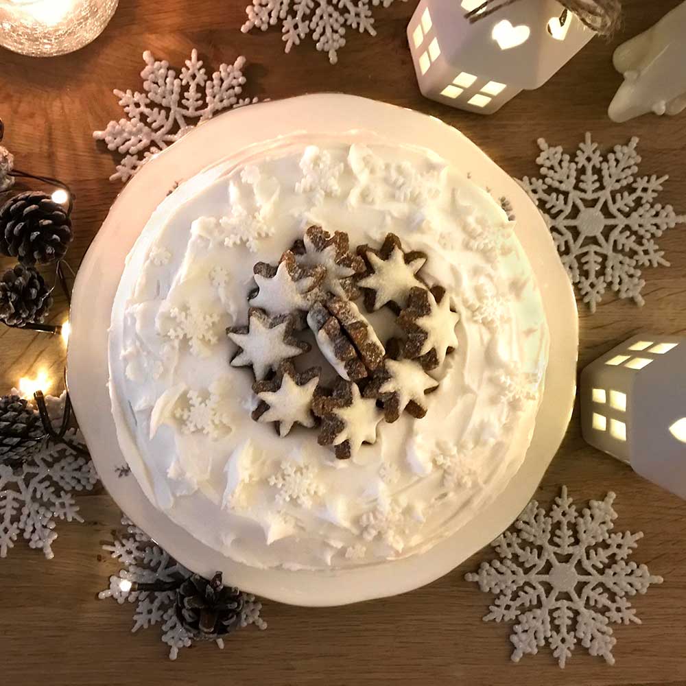 Top Tips for the Perfect Christmas Cake - Dairy Diary